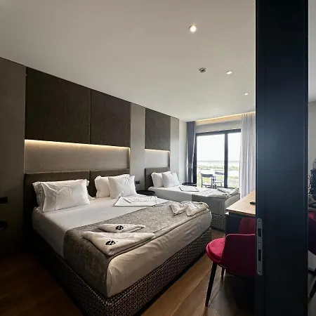 Hotel Frojd Kune & 5*