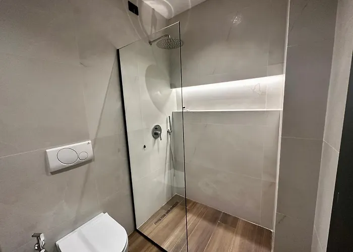 Szálloda Frojd Kune & 5*