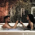 מלון Frojd Kune & Shëngjin
