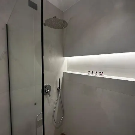 Frojd Kune & 5* Шенджин