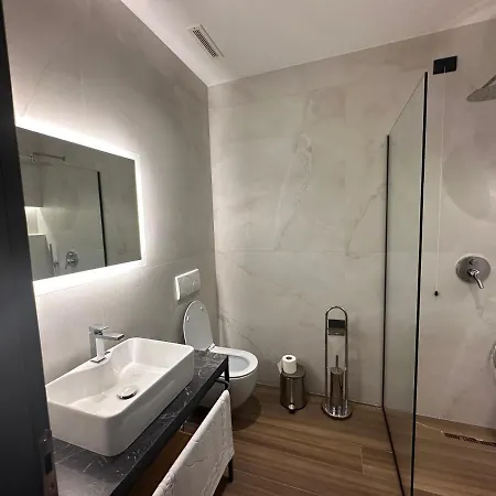 Frojd Kune & Shëngjin